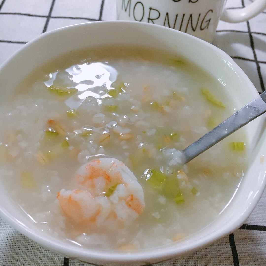 虾仁西芹糙米粥