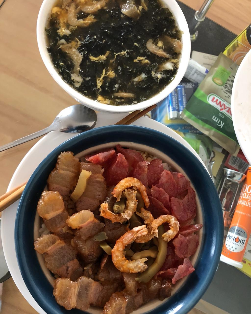 超简易腊肠蒸饭