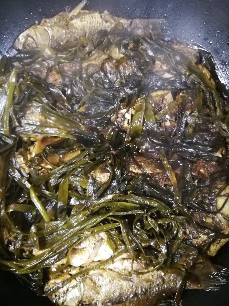 宁波名菜～葱烤鲫鱼