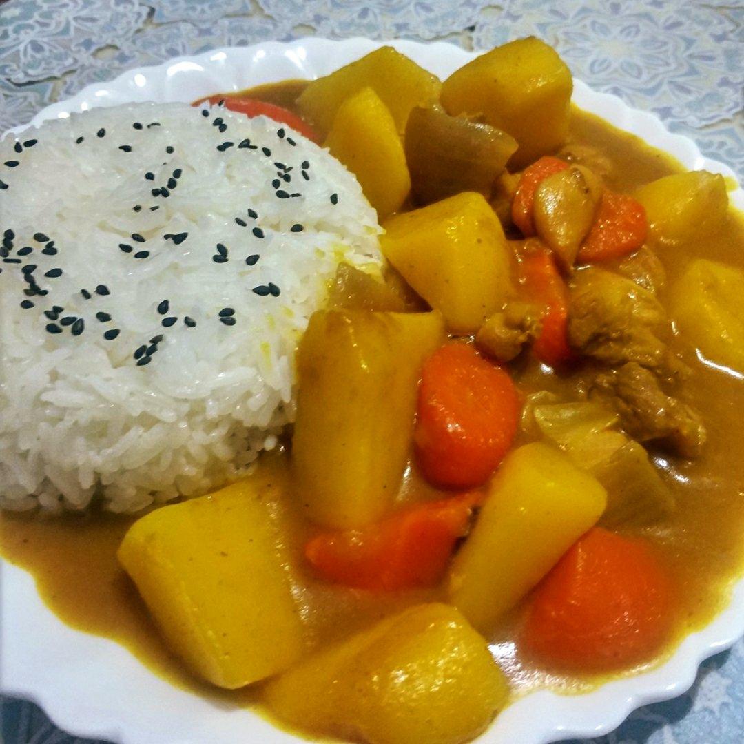 咖喱鸡肉饭