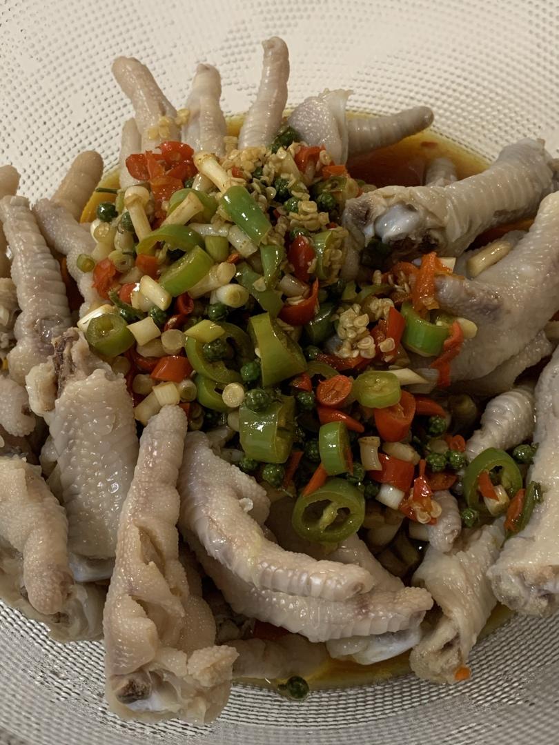 酸辣脱骨鸡爪