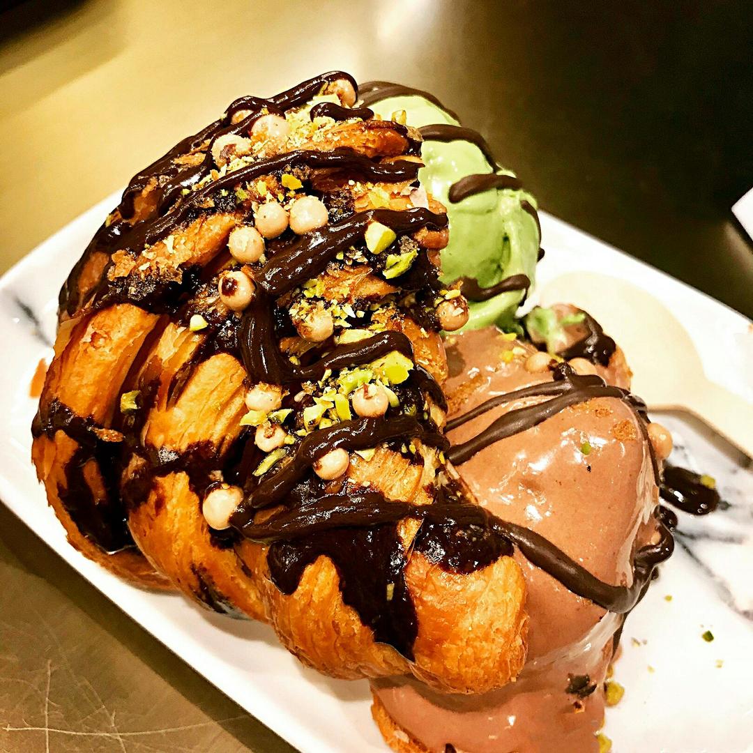 脏脏包-可颂牛角包Chocolate Croissants