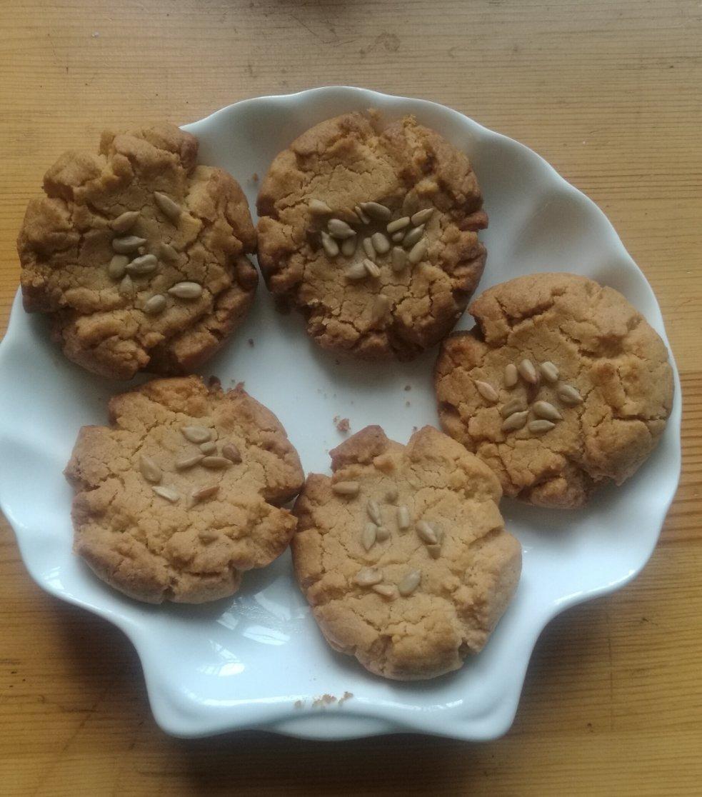 轻轻一按就碎掉的原味桃酥（不输猪油版）