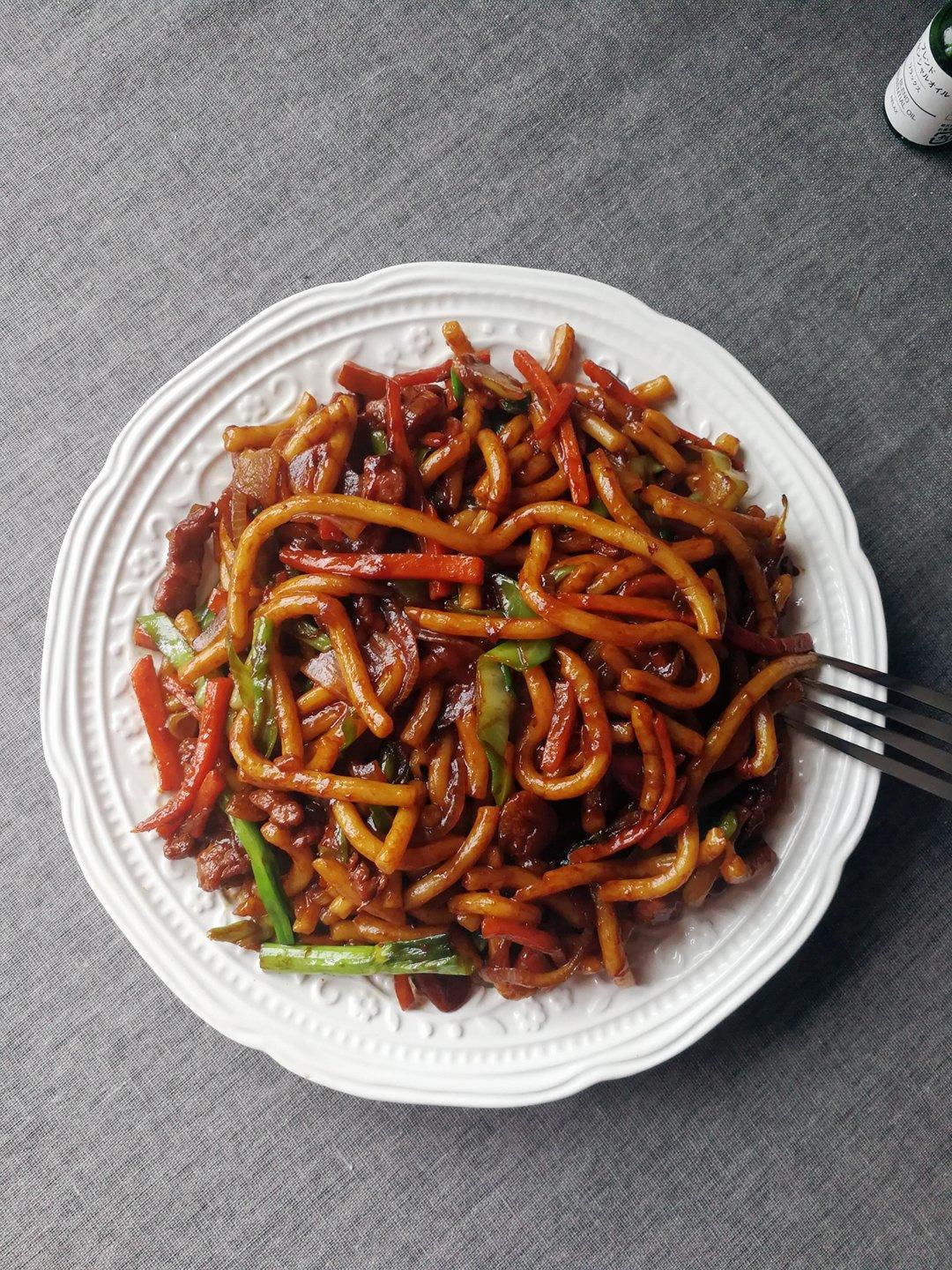 什锦炒乌冬面