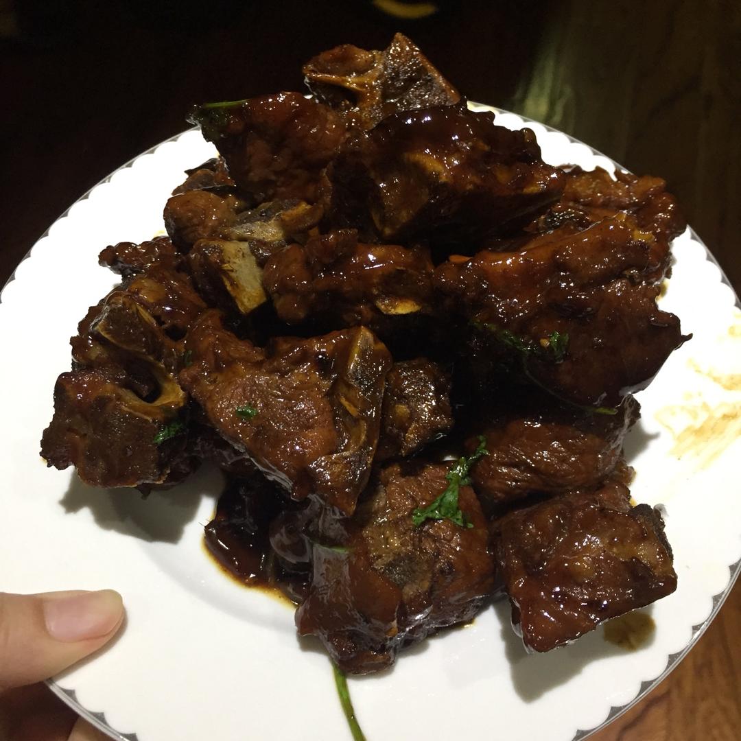 超级好吃的红烧小排