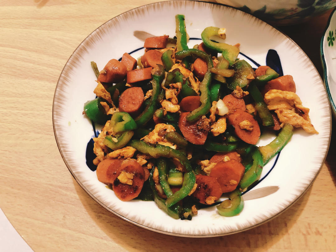 青椒火腿炒鸡蛋