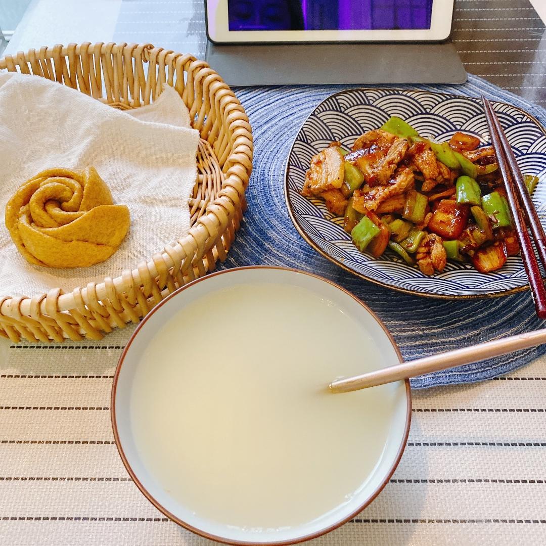 🐷青椒五花肉🐷