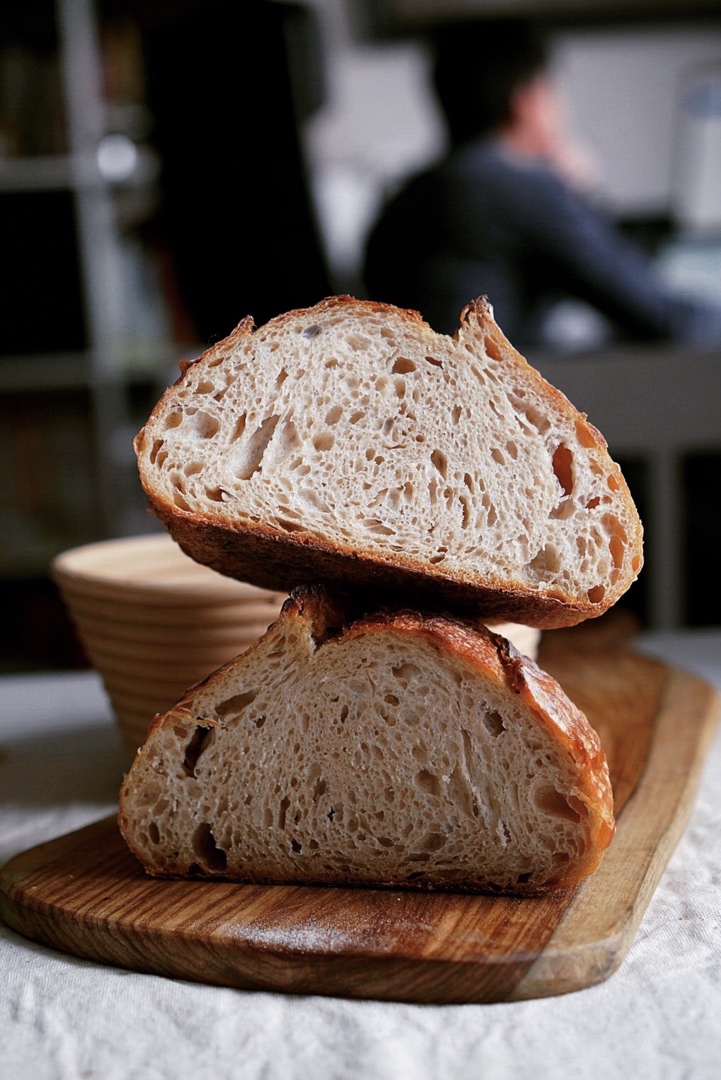 罗勒面包〈天然酵种＆新鲜酵母〉