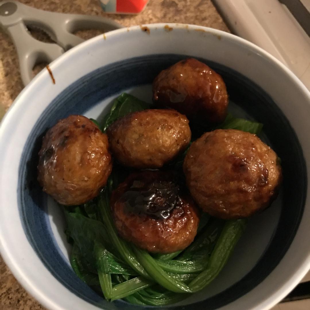 红烧肉丸