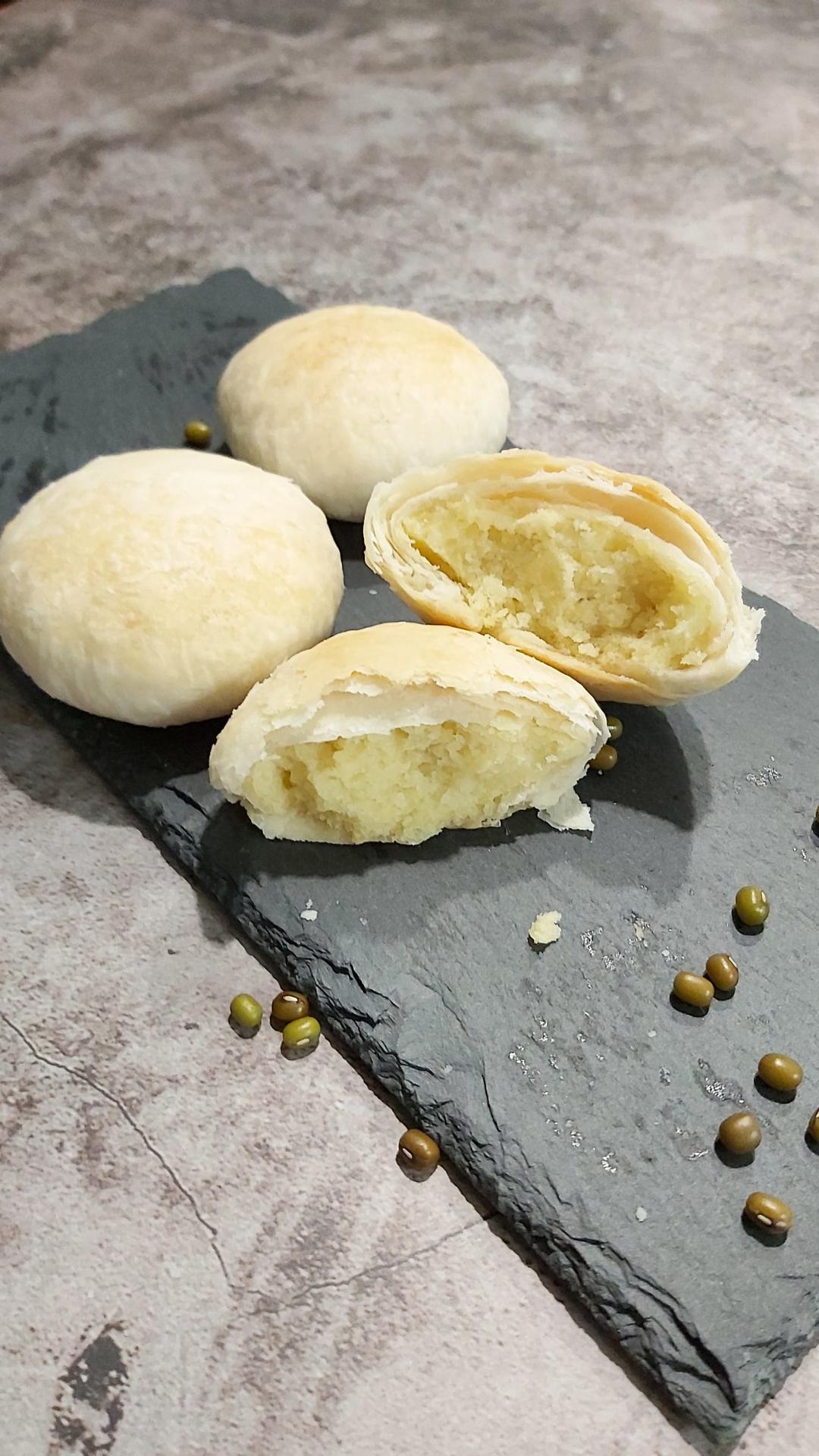 惠心妍状721做的酥皮绿豆饼 酥得掉渣渣