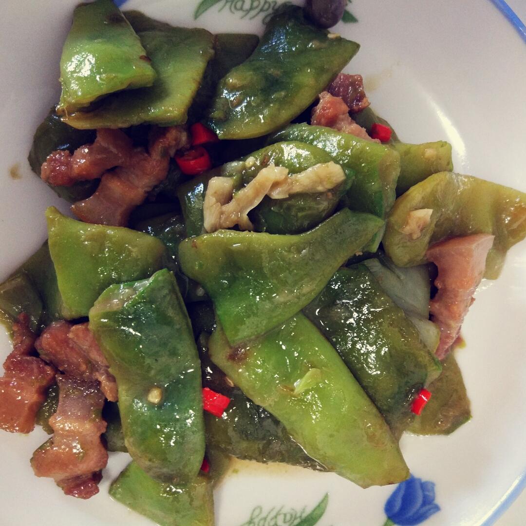 五花肉炖东北油豆角-附豆角软糯秘诀