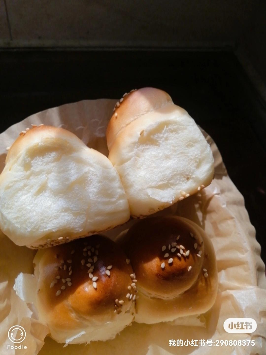 纯奶手撕吐司的做法 步骤1