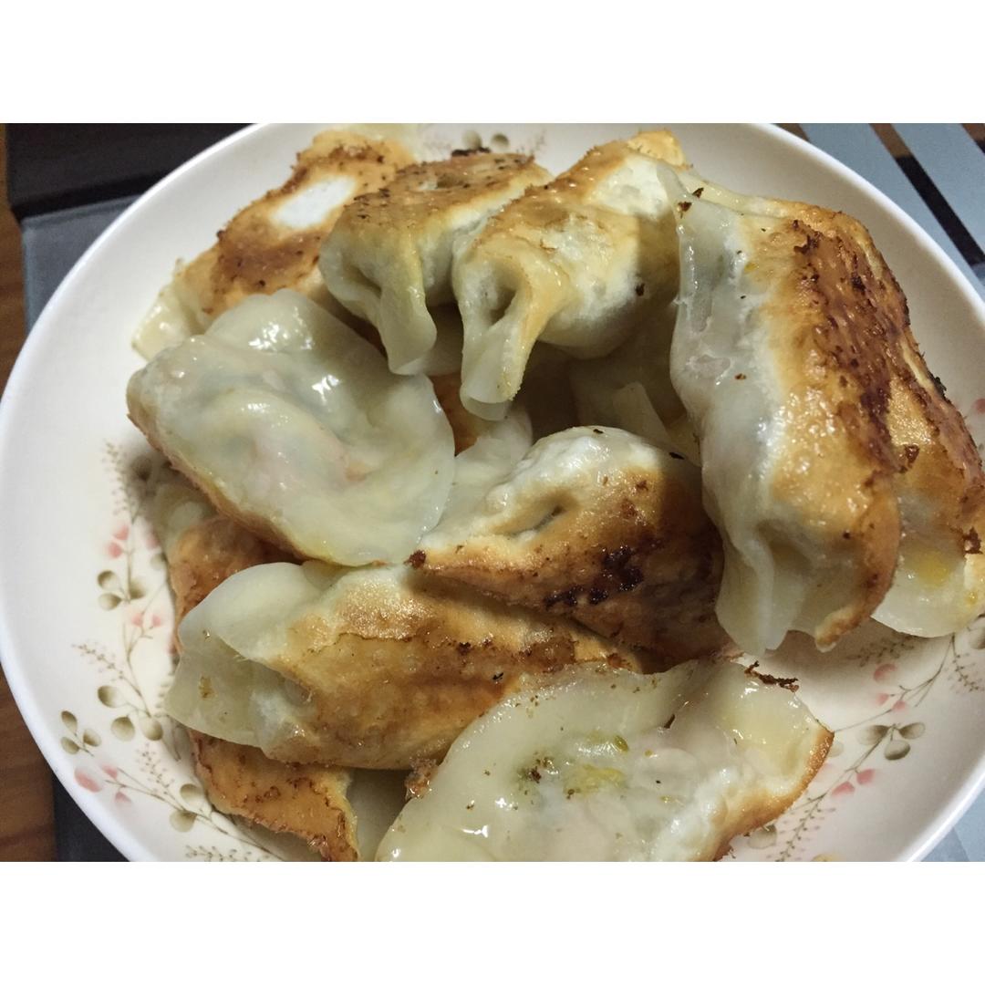 超级简单做煎饺