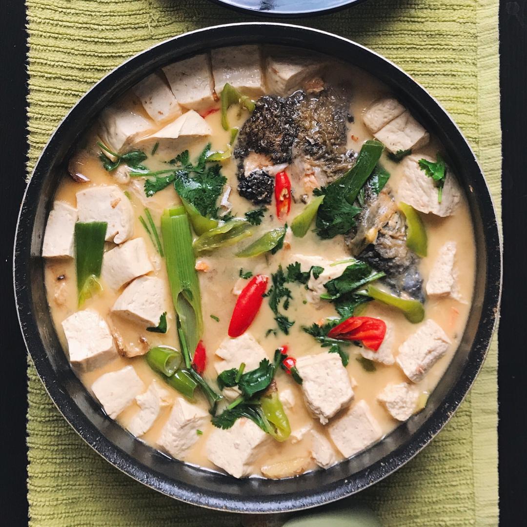 三文鱼头豆腐汤