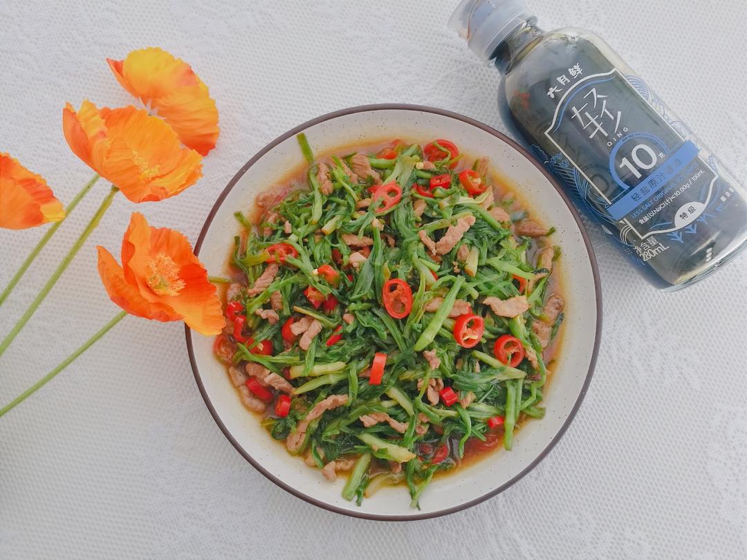 水芹菜炒肉丝