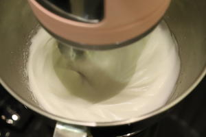 棉花糖奶油蛋糕的做法 步骤10