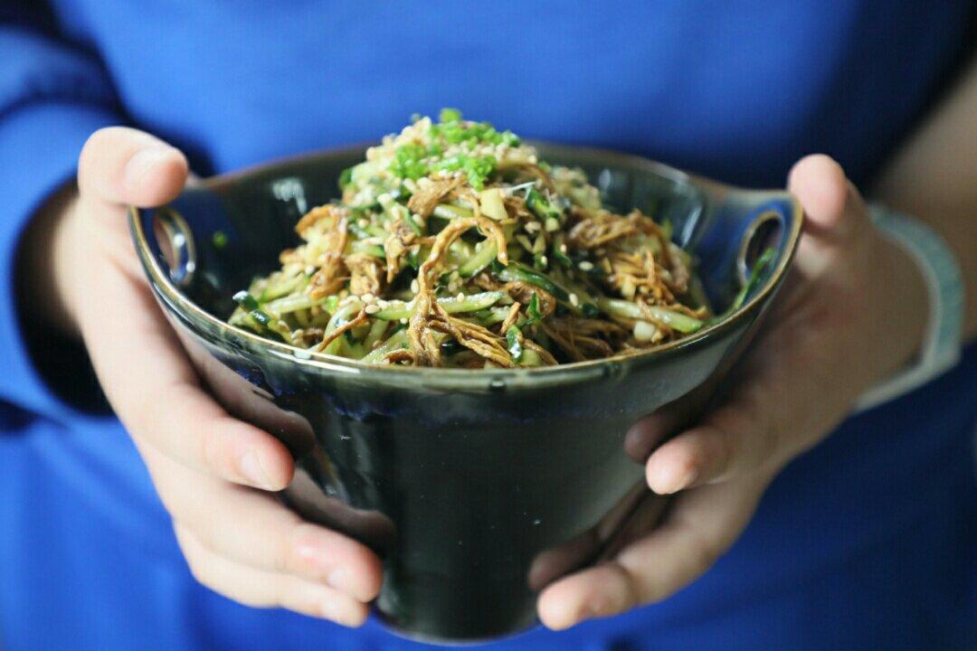 减脂健身｜凉拌手撕鸡丝（香辣&麻油版）