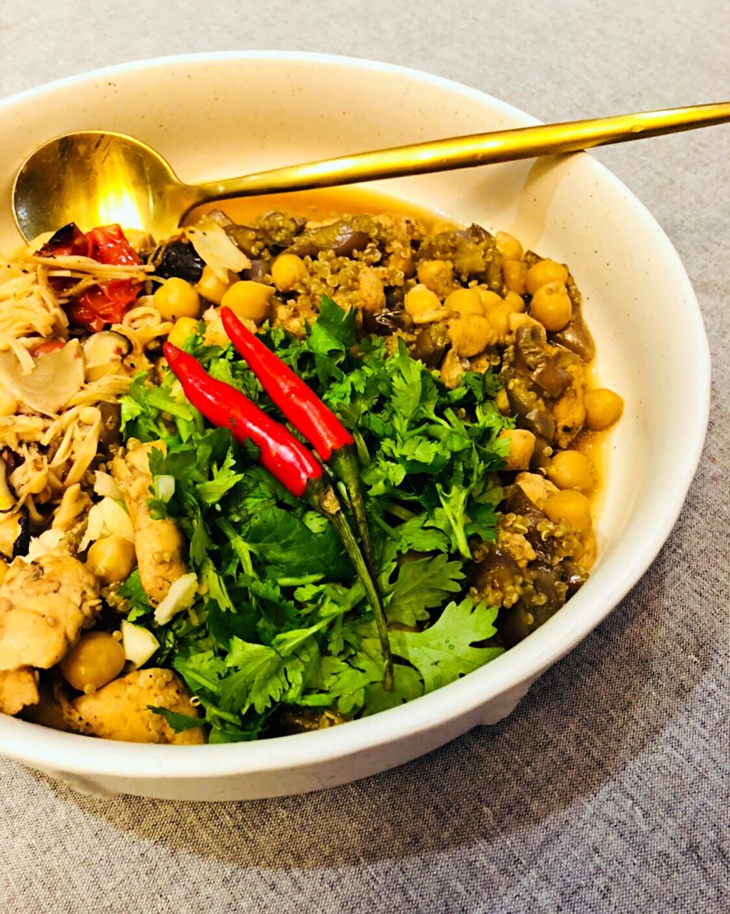 【健康三餐】鹰嘴豆鸡胸茄子饭