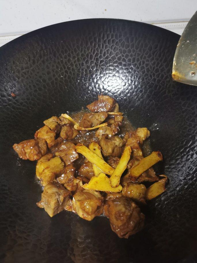 番茄土豆炖牛腩