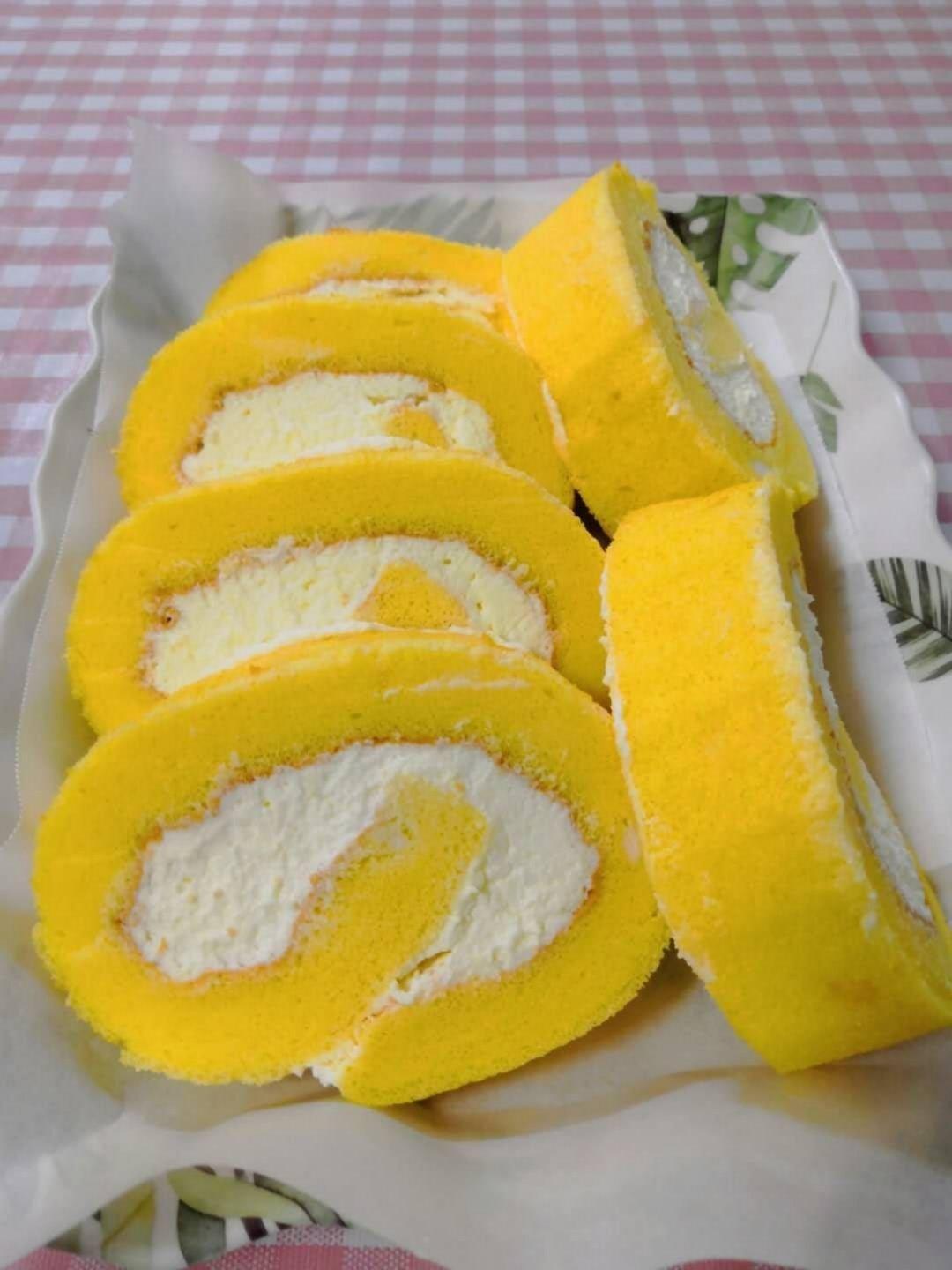 戚风奶油蛋糕卷