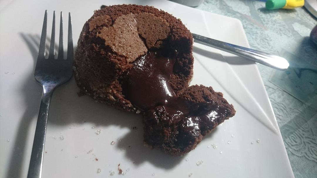 怎么烤都会爆浆的甘纳许熔岩蛋糕