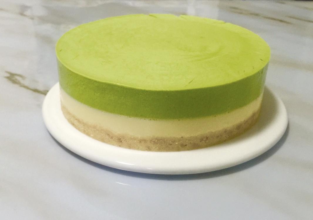 鲜柠抹茶慕斯蛋糕