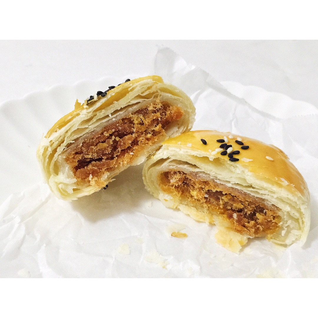 麻薯蛋黄肉松酥