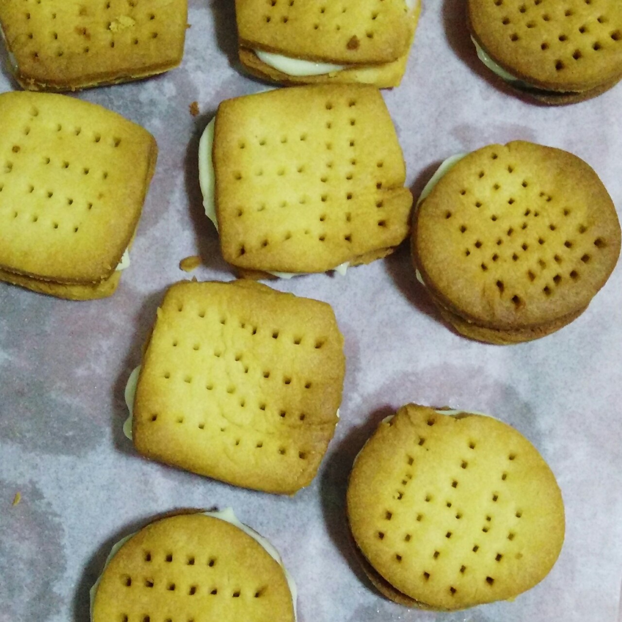 卡士达夹心饼干