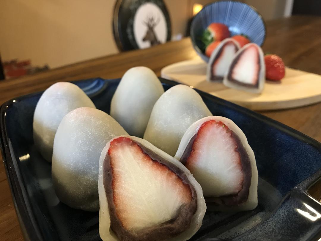 草莓大福完美包法，能透出里面的草莓的做法