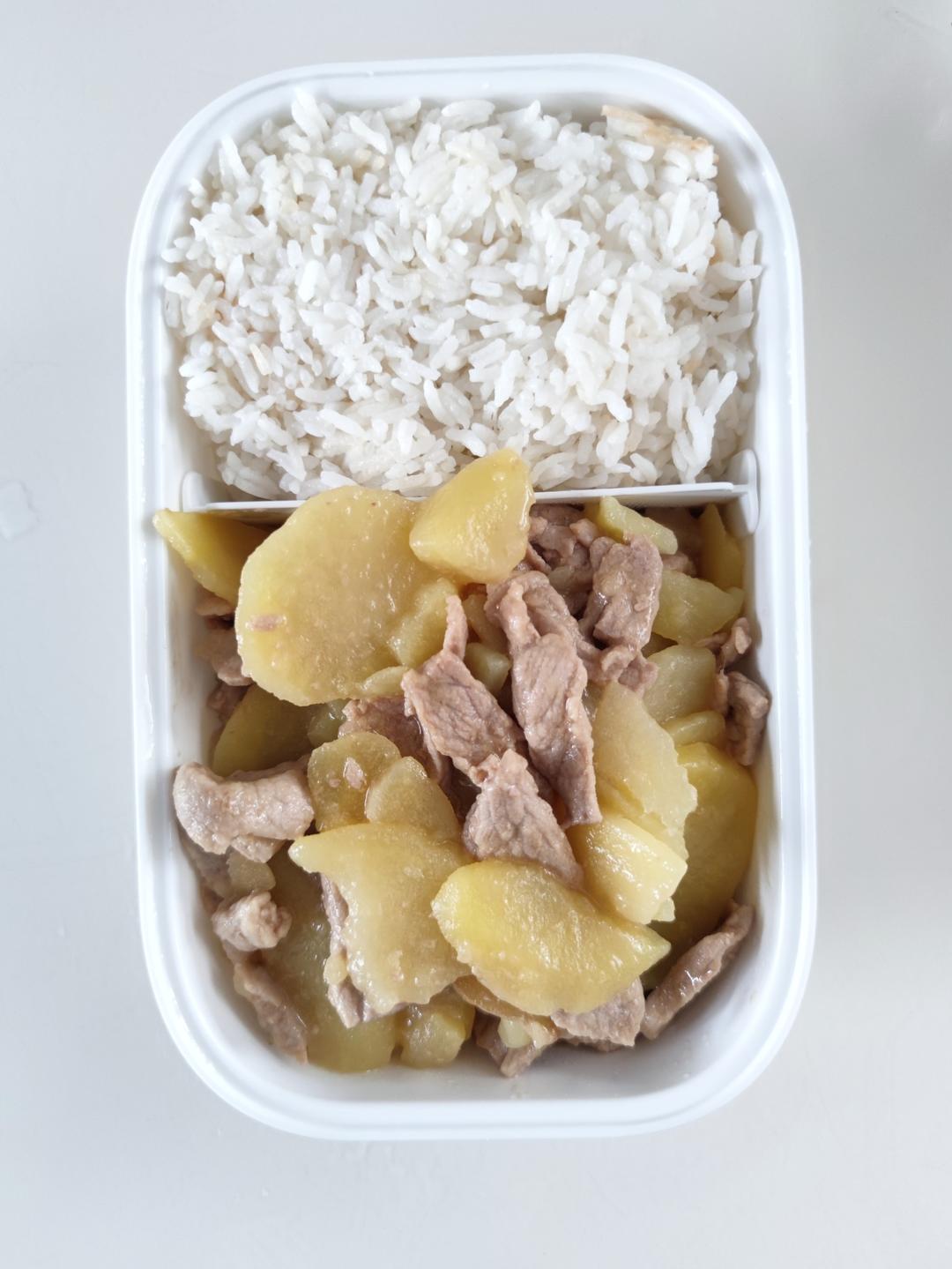 我的便当类-排骨闷饭