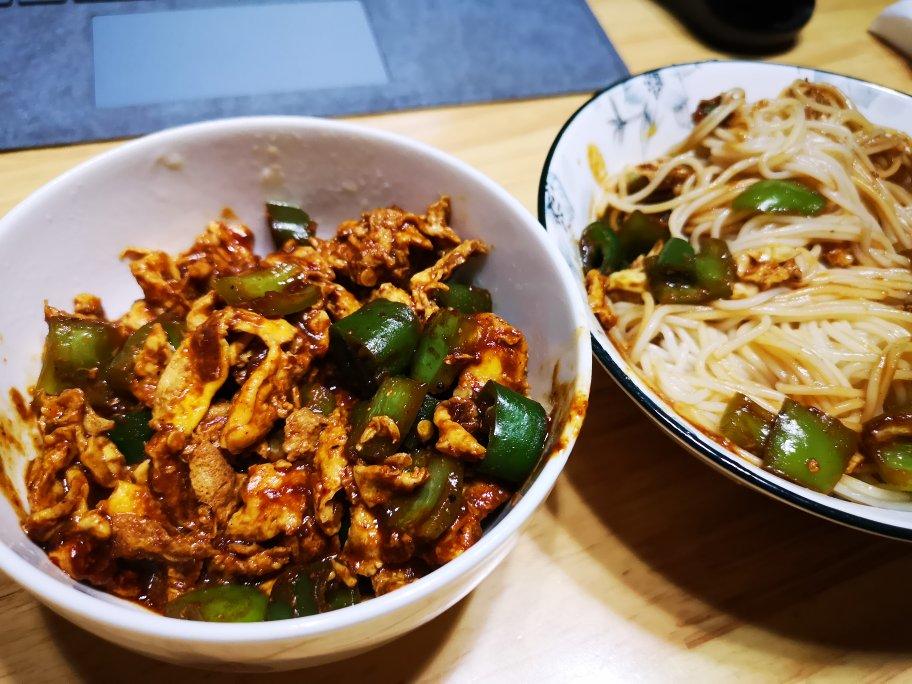 东北青椒鸡蛋酱