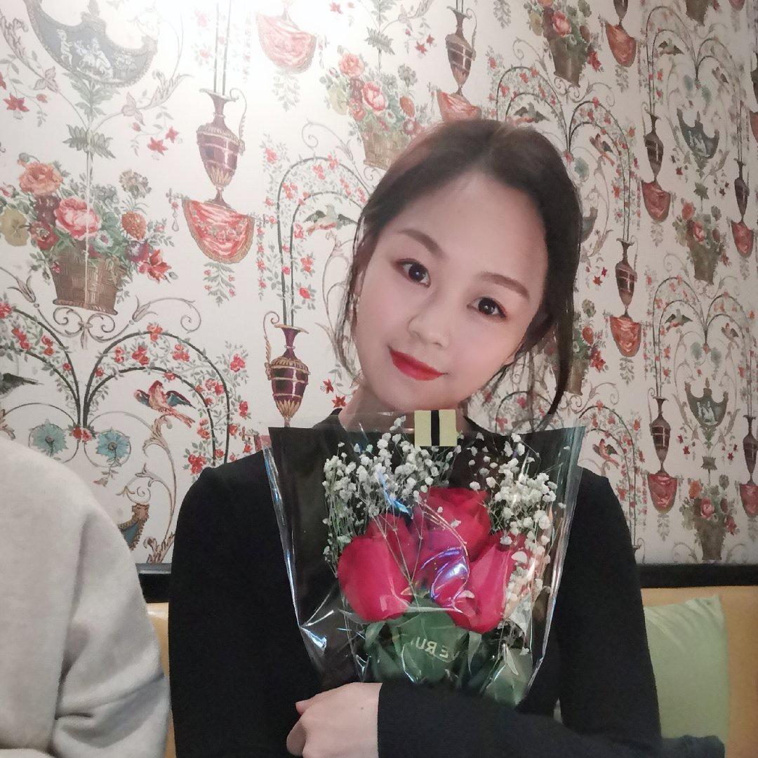 -喜欢做菜的小美羊