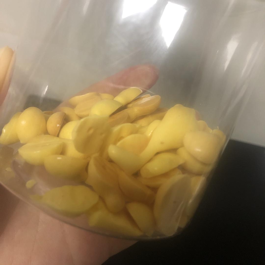 入口即化的无添加蛋黄溶豆