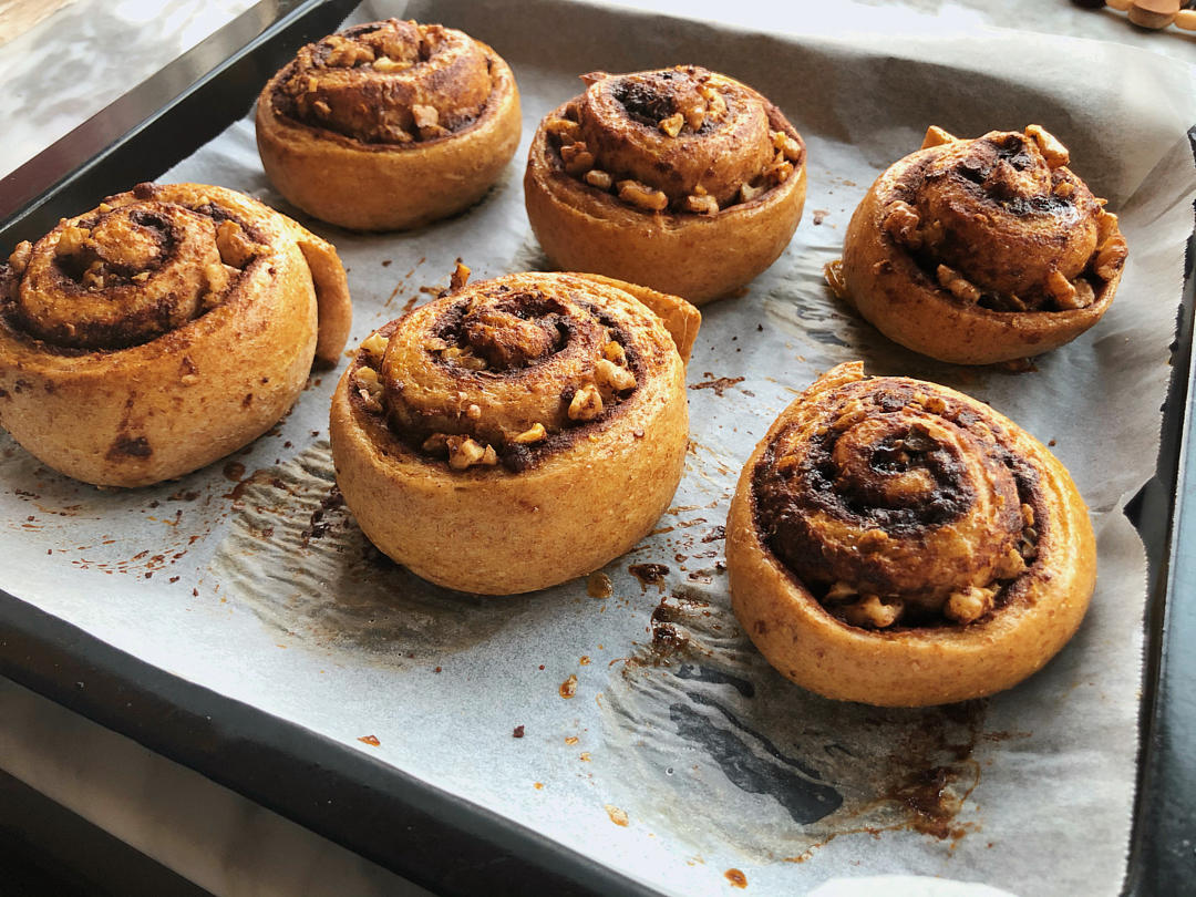 椰子油全麦免揉核桃肉桂卷【轻卡小食】——懒癌晚期版