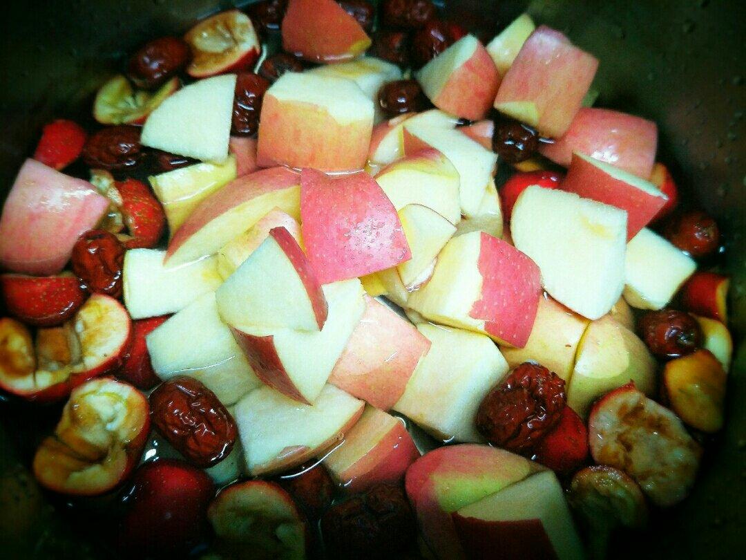 山楂大枣苹果汤