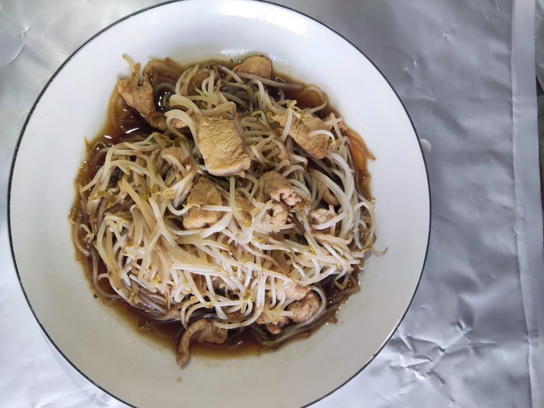 豆芽炒肉丝