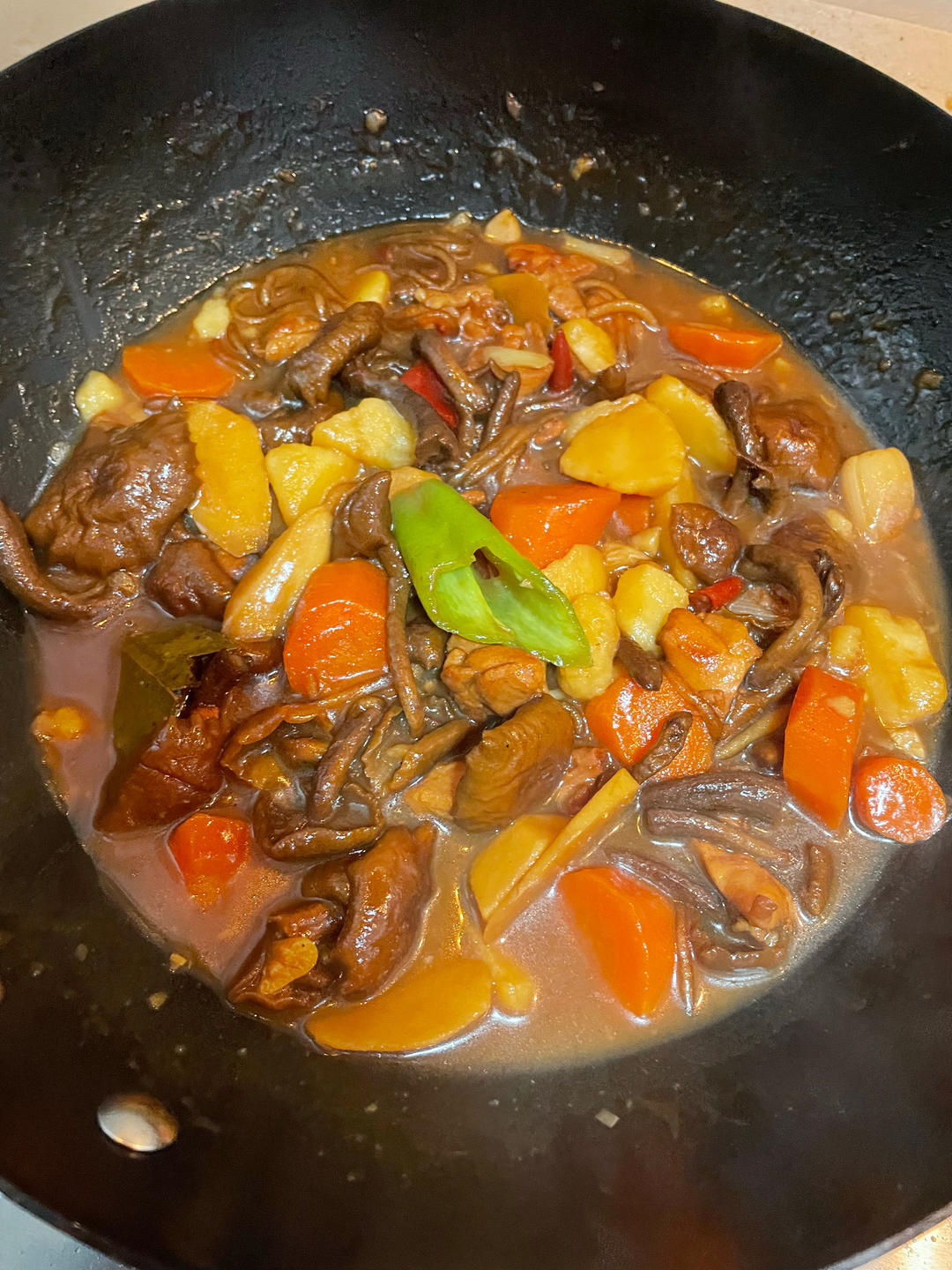 家常版小鸡炖蘑菇