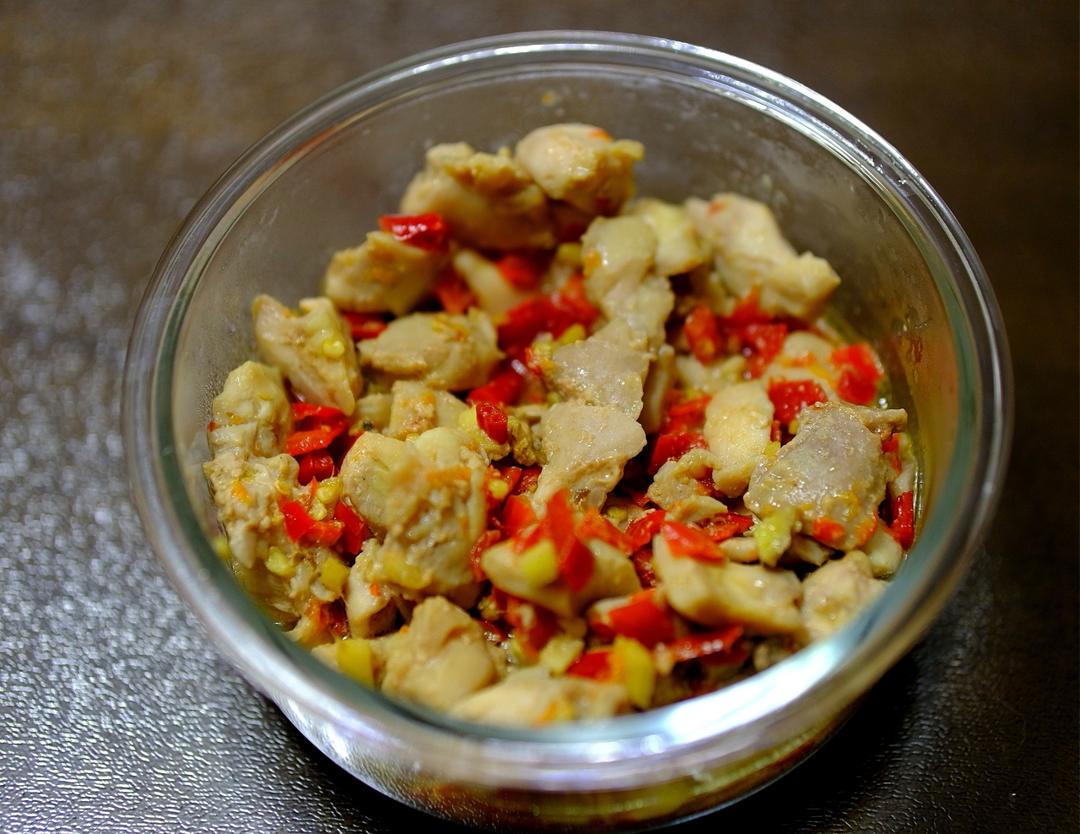 鲜到把汤都喝掉的剁椒鸡