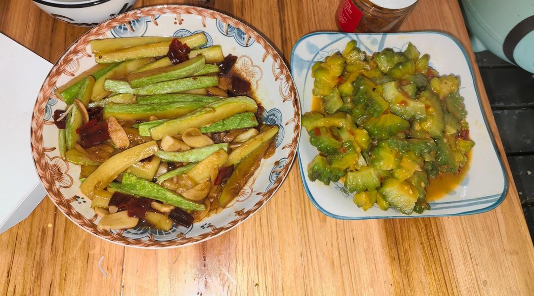 香炒脆西葫芦条