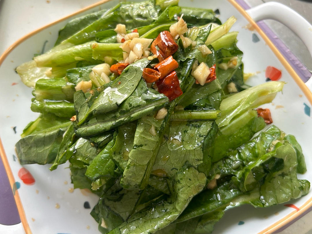 家常版凉拌油麦菜