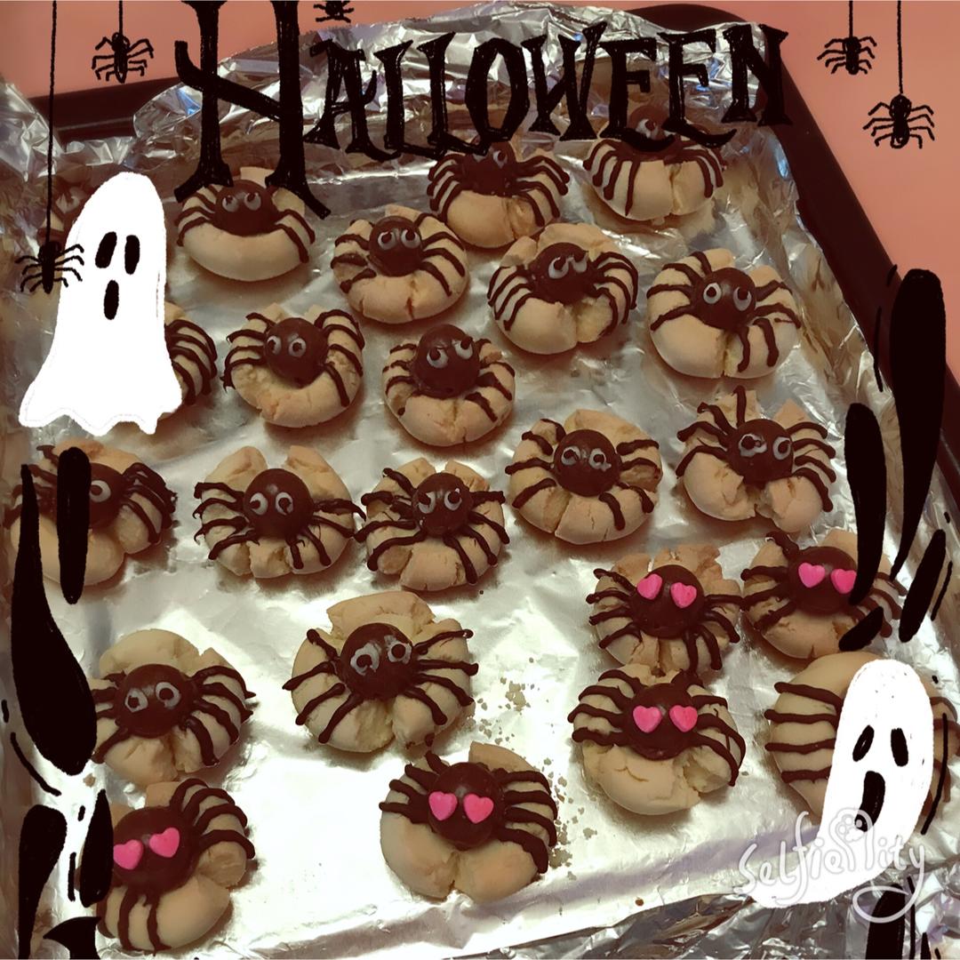 万圣节蜘蛛花生酱曲奇