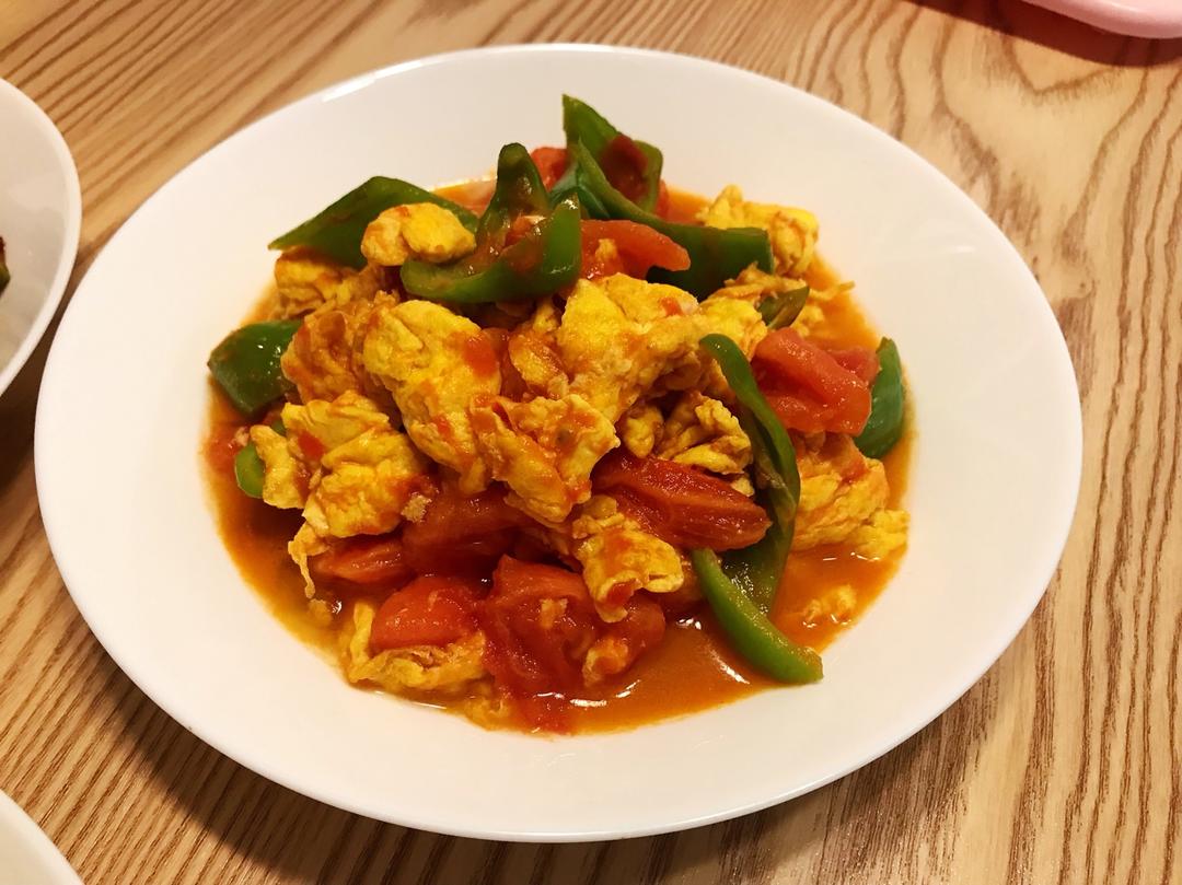 辣椒西红柿炒鸡蛋