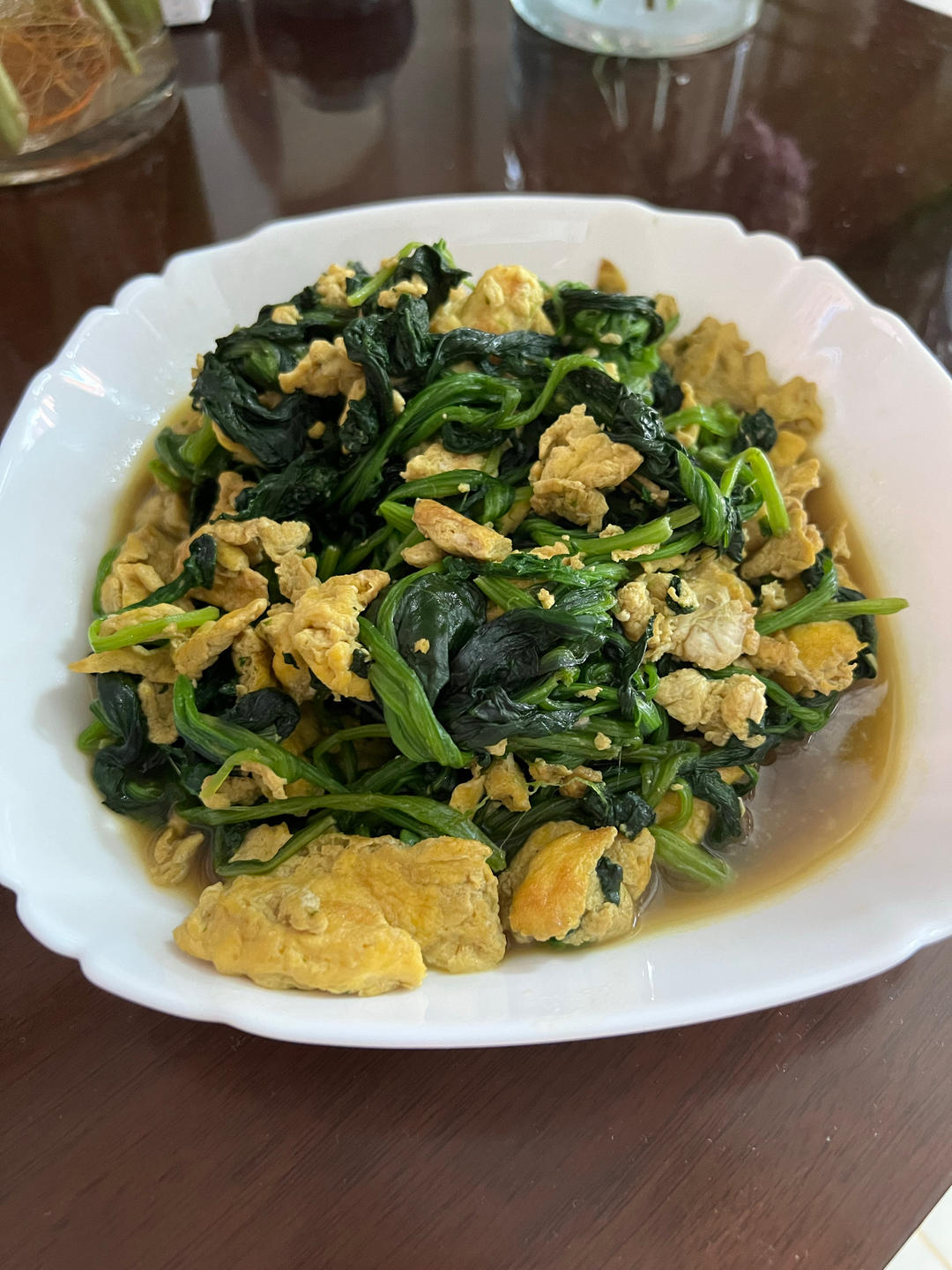 可缓解用眼疲劳的鸡蛋炒菠菜来啦