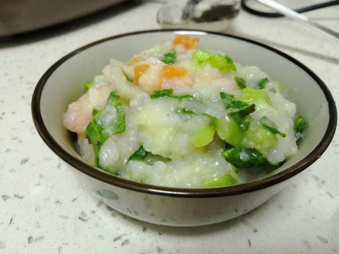 电饭锅虾仁什锦蔬菜粥                                 简单方便的病号饭的做法