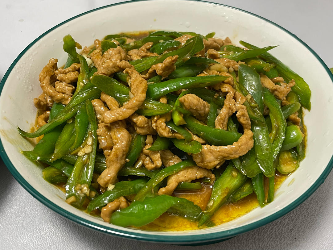 ‼️好吃到舔盘的青椒肉丝盖浇饭