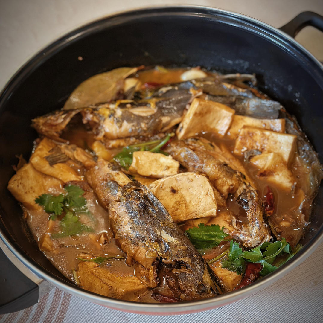 🔥热乎乎的黄骨鱼炖豆腐，好吃到停不下来❗️