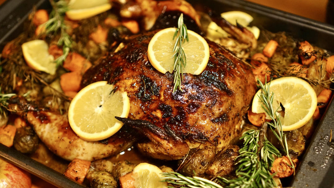 感恩节柠檬百里香烤鸡配蔬菜（圣诞烤鸡通用食谱）