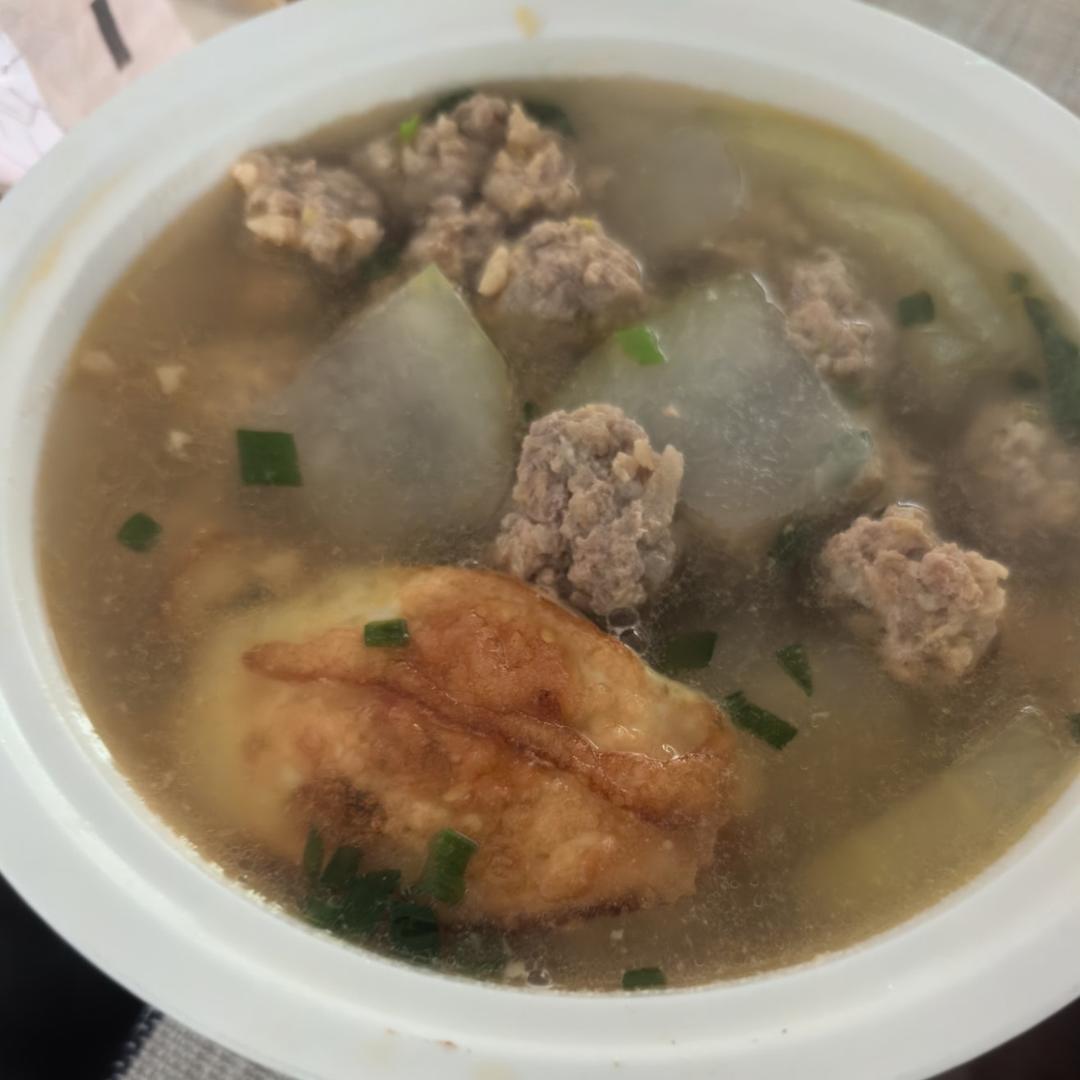 巨鲜美的冬瓜丸子汤