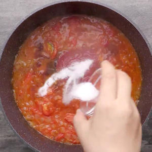 番茄鱼丸小火锅的做法 步骤2