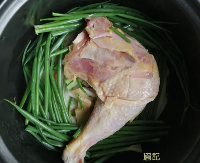 电饭锅盐焗鸡腿的做法